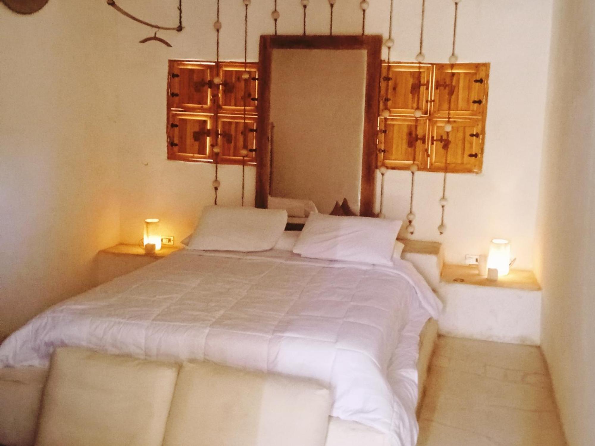 Tanirt Ecolodge シワ・オアシス 部屋 写真